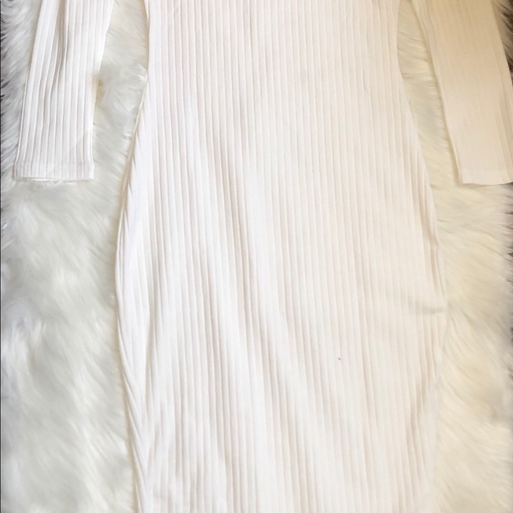😍 Summer Ribbed Fitted Dress 😍 - Picture 4 of 5
